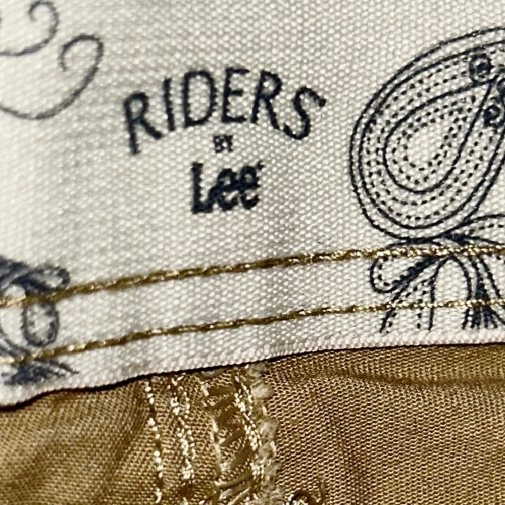 RIDERS BY LEE Women's Khaki Bermuda Shorts Size 8